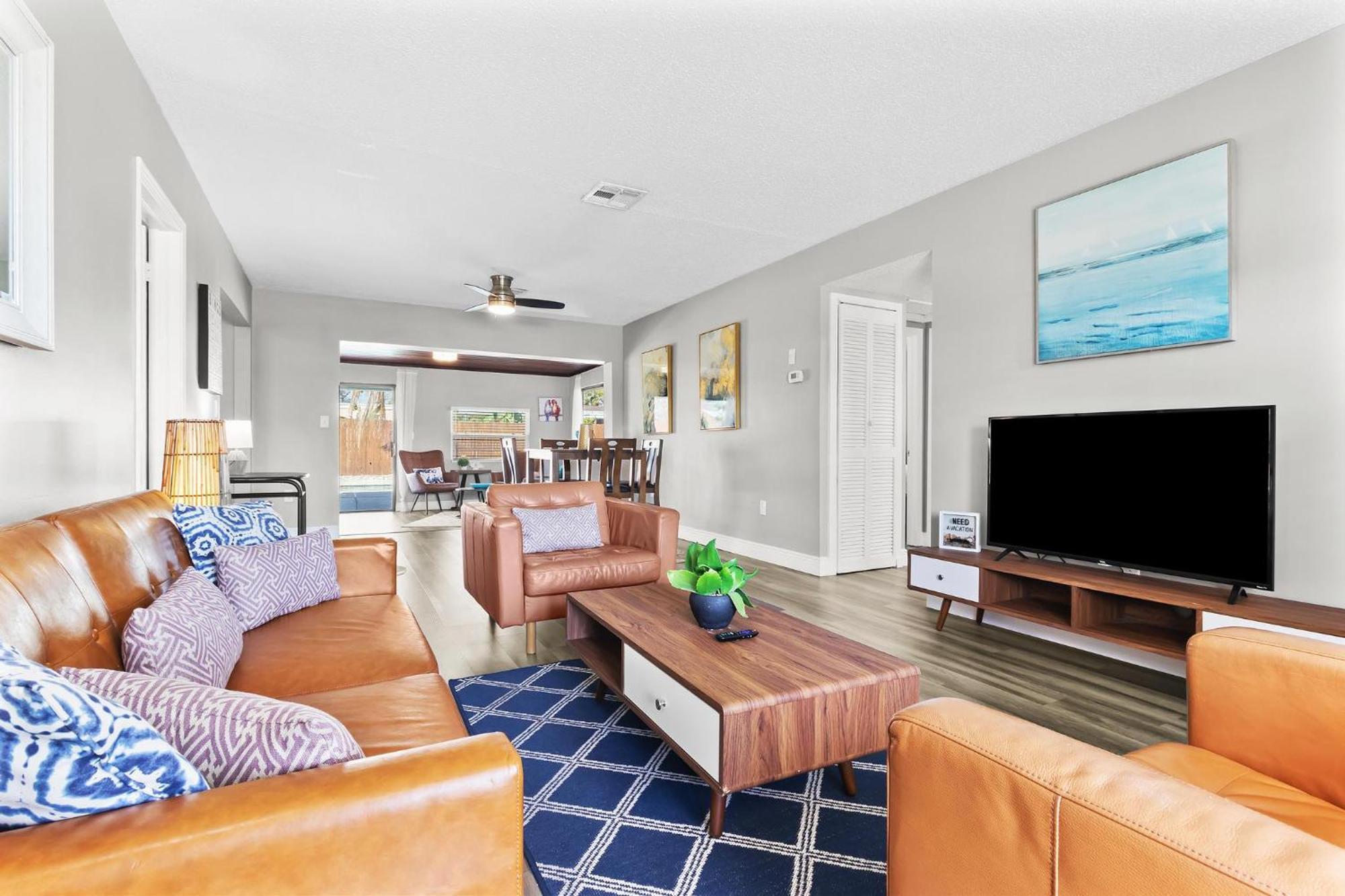 Relaxing Pool Home For Family Getaway Close To Tampa Zoo, Busch Gardens, Restaurants And Shopping! Exterior photo